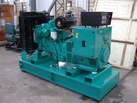 惠东200kw康明斯柴油发电机组图片 惠东200kw康明斯柴油发电机组图片
